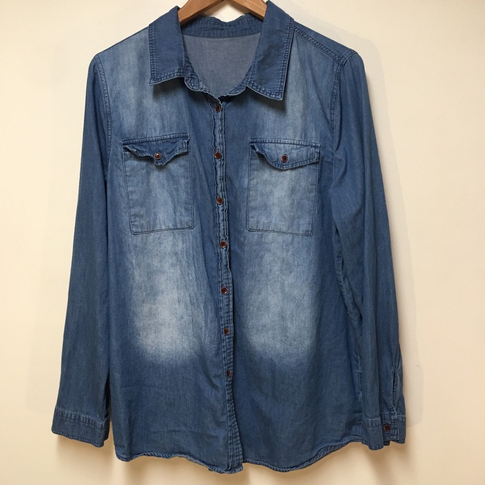 Denim Button Down Shirt Women XL Blue Faded Long Sleeve 100% Cotton Western